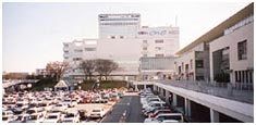 2003年12月2日 P8-4ペデから見るクレオを臨む。左手がキュート建設予定地。