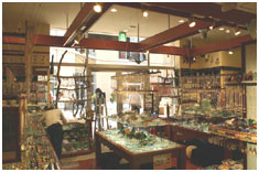 2005年3月16日 2階STONE MARKET越しにストリートを見る。